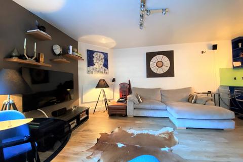 1 bedroom apartment to rent - Falconet Court, 123 Wapping High Street, London, E1W