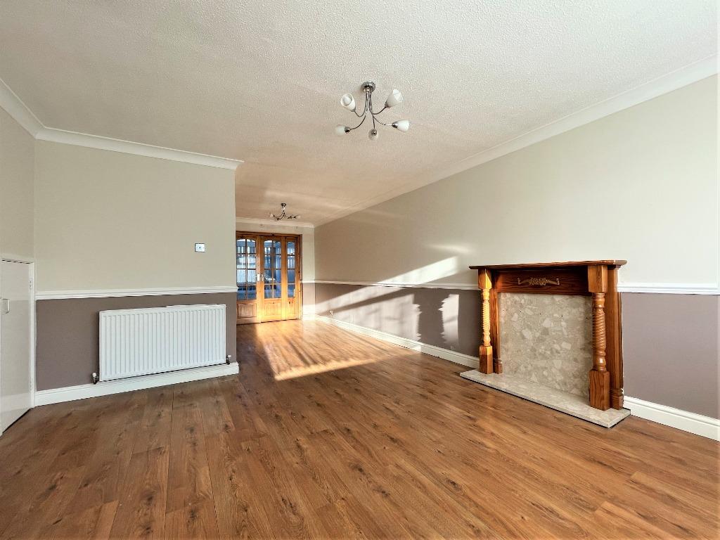 Foxholme Road, Hull, HU7 3 bed semidetached house £600 pcm (£138 pw)
