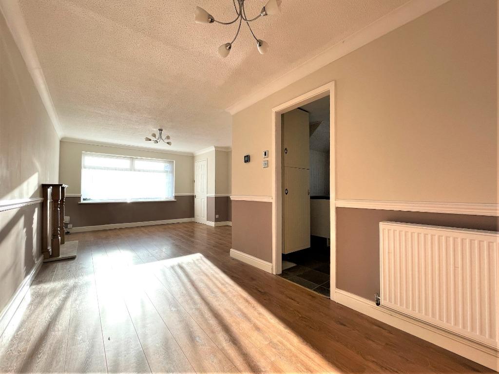 Foxholme Road, Hull, HU7 3 bed semidetached house £600 pcm (£138 pw)