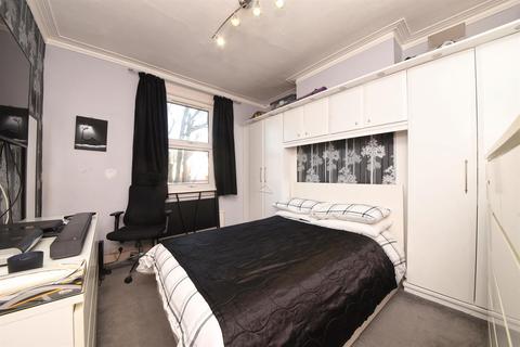 14 Richmond Road, London, N2 8JT