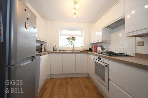 36 Linbridge Way, Luton, LU2 9TU