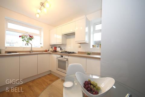 36 Linbridge Way, Luton, LU2 9TU