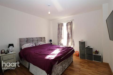 1 bedroom in a house share to rent, William Mundy Way, Dartford