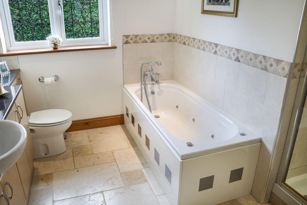 Bathroom (Family Bathroom)