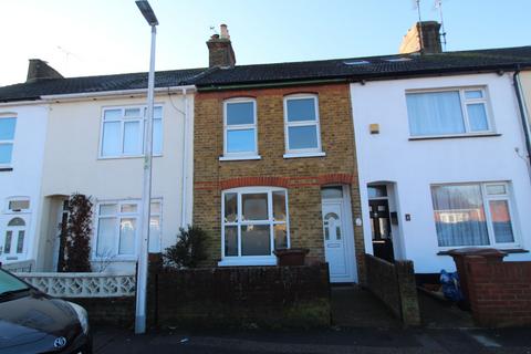 3 bedroom terraced house to rent, Henry Street, Gillingham, Kent, ME8
