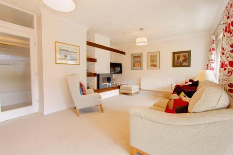 2 bedroom ground floor maisonette for sale - Androvan Court, Hollybush Road, Cyncoed