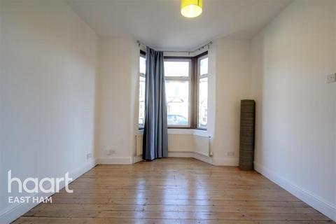 3 bedroom terraced house to rent - Clifton Road, E7