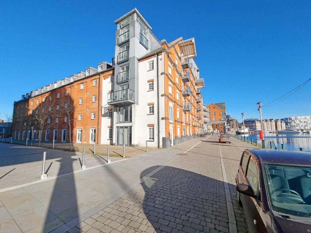 1 bedroom duplex to rent
