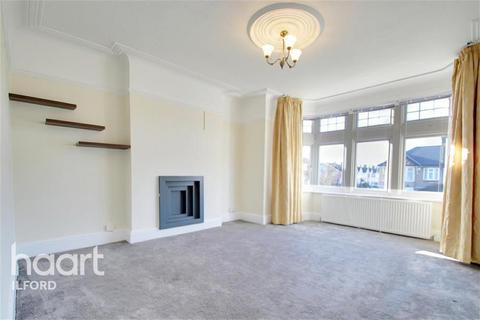 2 bedroom flat to rent, Cranbrook Road