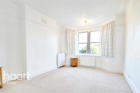 2 bedroom flat to rent, Cranbrook Road