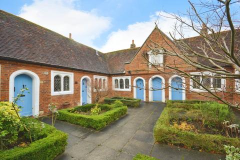 1 bedroom terraced house to rent, High Street, Amersham