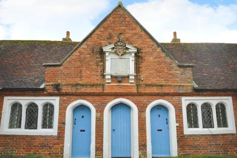 1 bedroom terraced house to rent, High Street, Amersham