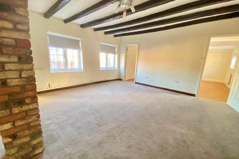 2 bedroom flat to rent, Great Whyte, Ramsey, PE26
