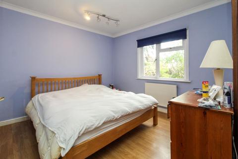 1 Brookfield Road, Bedford, MK41 9JY