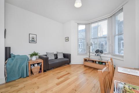 2 bedroom flat to rent, Edith road, London, W14