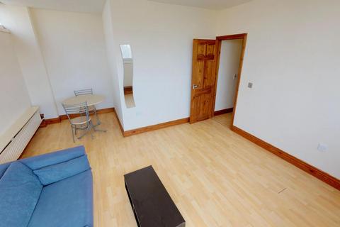 1 bedroom flat to rent, Parkview Mansions, New Road, Southampton, SO14