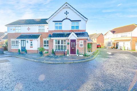 33 Caversham Park Avenue, Rayleigh, SS6 9QA