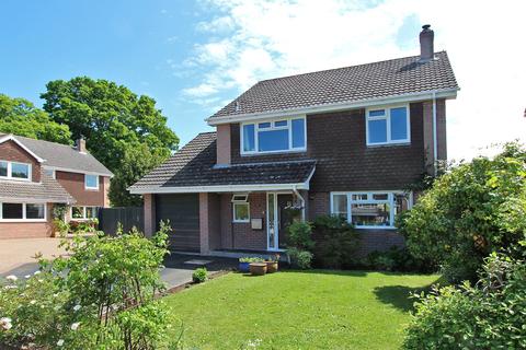 27 New Forest Drive, Brockenhurst, SO42 7QT