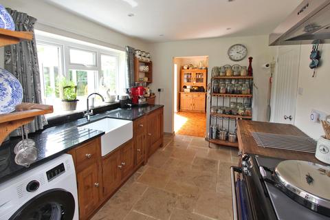 27 New Forest Drive, Brockenhurst, SO42 7QT