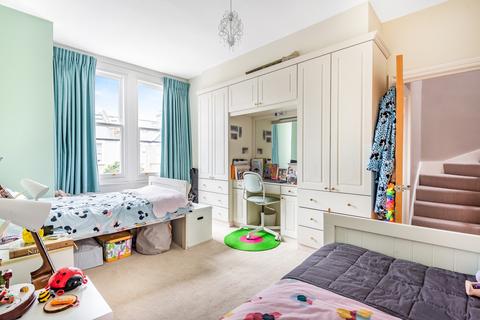 13 Chalcroft Road, London, SE13 5RE