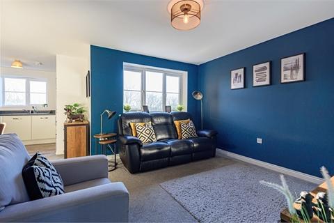 2 bedroom flat for sale - Field Sidings Way, Kingswinford, West Midlands