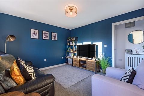 2 bedroom flat for sale - Field Sidings Way, Kingswinford, West Midlands