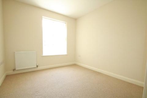 2 bedroom apartment to rent, Sydenham Road, East Croydon