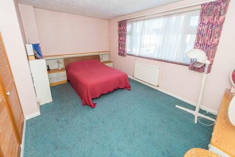 5a Dell Close, Wallington, SM6 8EH