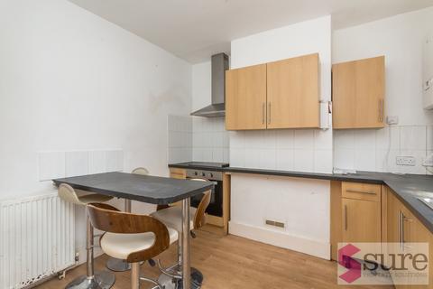 4 bedroom terraced house to rent, St Martins Place, Brighton
