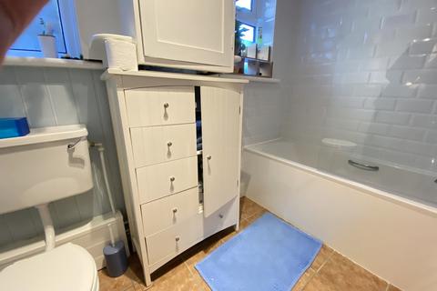 2 Carmen Square, Heamoor, Penzance, TR18 3HH