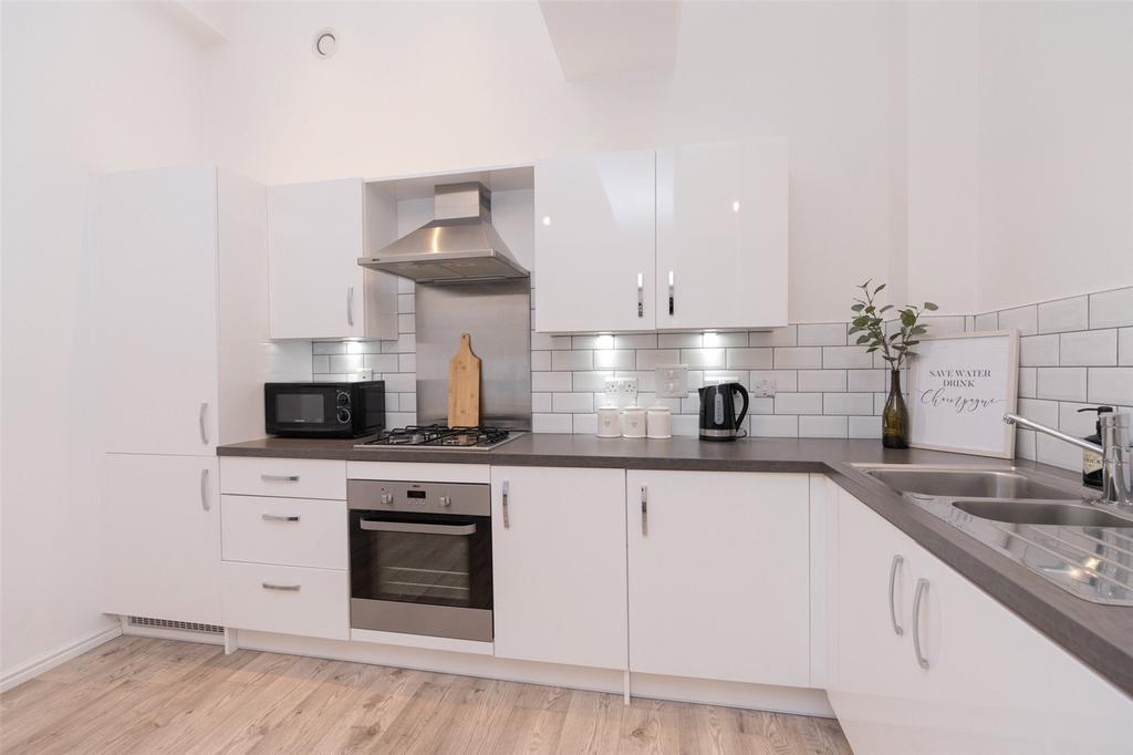 Kitchen Alt