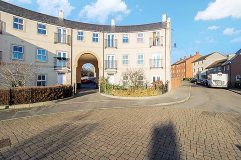 32 Britten Road, Swindon, SN25 2HQ
