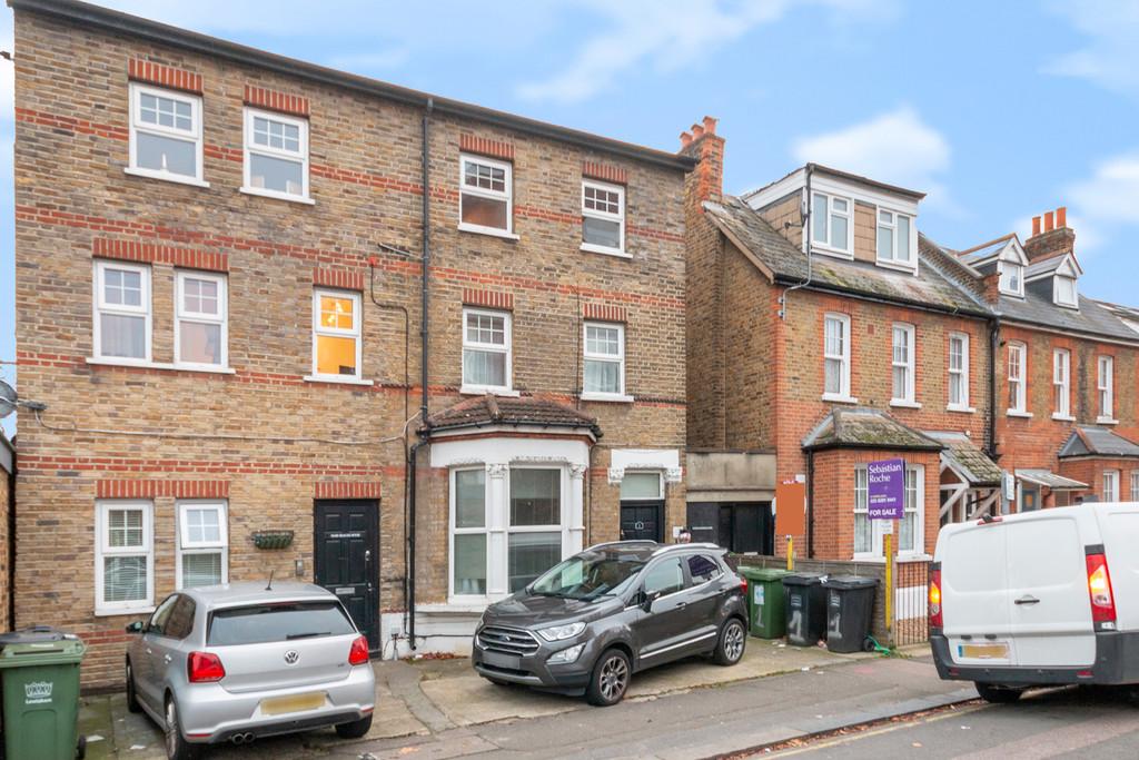 Albacore Crescent, SE13 2 bed flat £300,000