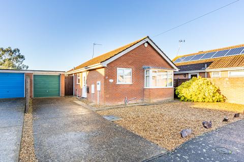 2 bedroom detached bungalow for sale - Greenwood Drive, Boston