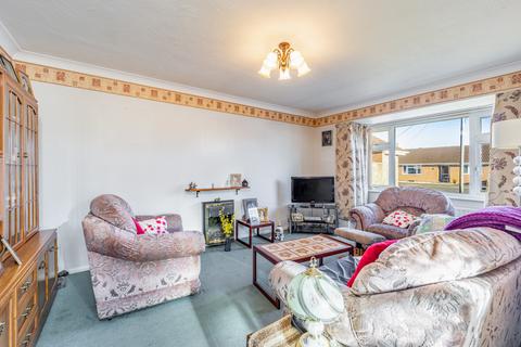 2 bedroom detached bungalow for sale - Greenwood Drive, Boston