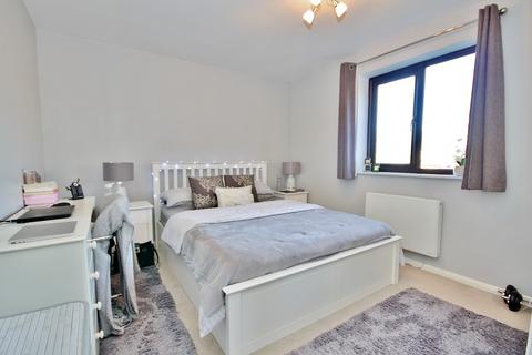 18 Beta Road, Woking, GU22 8EF