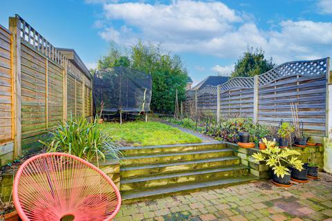 3 Manor Park Road, London, N2 0SN