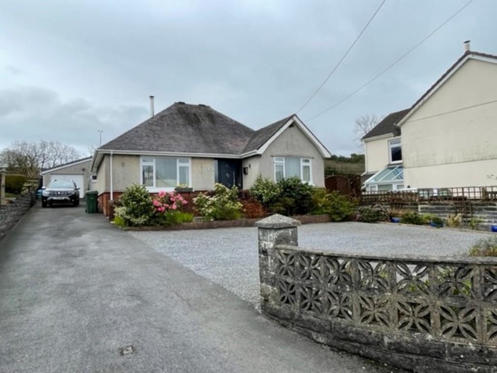 Bethesda Road, Tumble 3 bed detached bungalow £340,000
