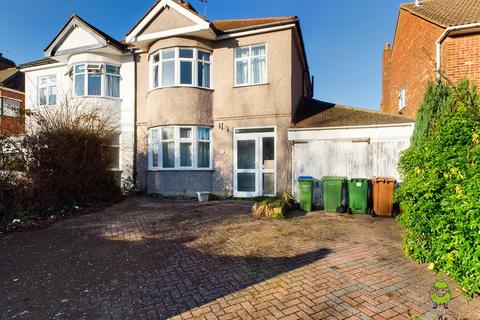 30 Erith Road, Belvedere, DA17 6EY