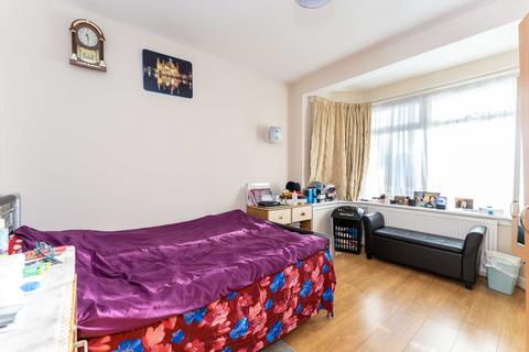 71 Park Avenue, Southall, UB1 3AJ