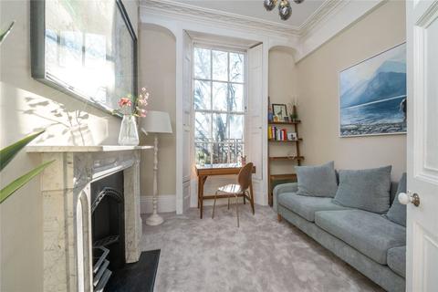 14 Canonbury Square, London, N1 2AL