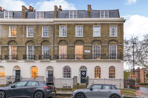 14 Canonbury Square, London, N1 2AL