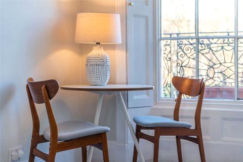 14 Canonbury Square, London, N1 2AL