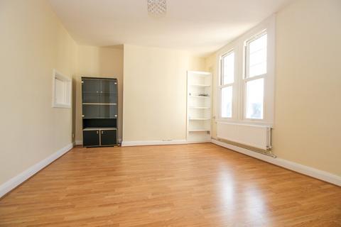 2 bedroom apartment to rent, Wordsworth Parade, Turnpike Lane N8