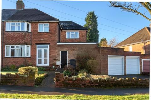 72 Brenton Road, Penn, Wolverhampton, WV4 5NX
