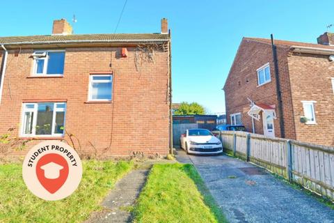 4 bedroom semi-detached house to rent, Landseer Avenue, Lockleaze