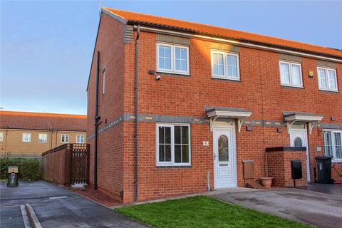 3 bedroom end of terrace house for sale - Aidan Court, West Lane