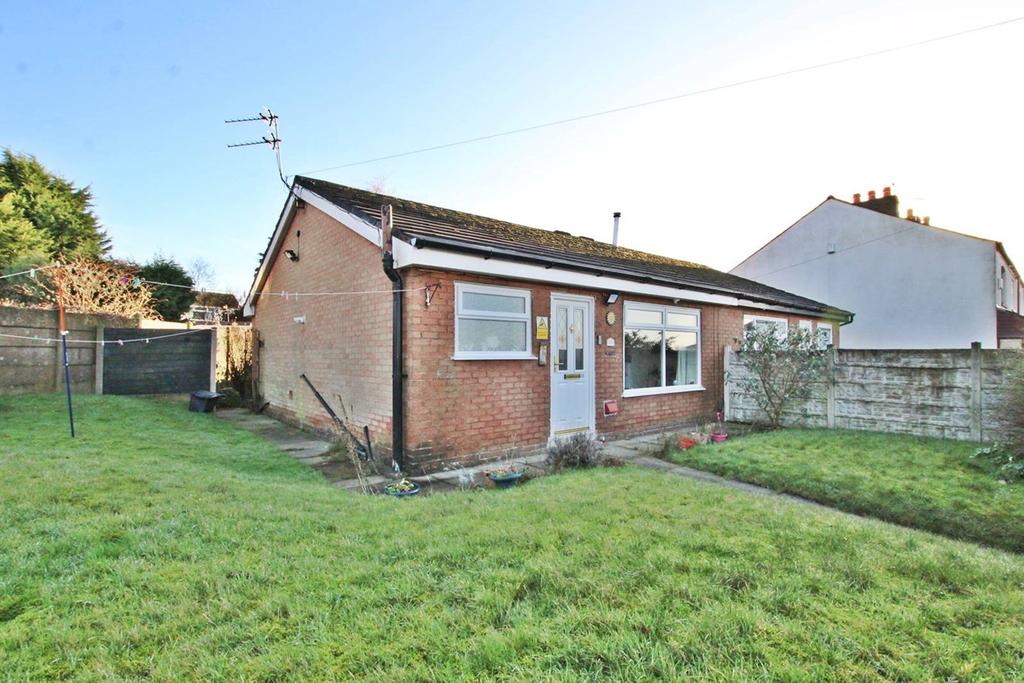 Bushey Lane, Rainford, St Helens, WA11 1 bed bungalow £165,000