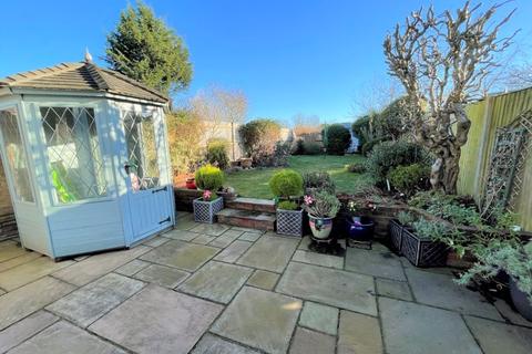 61 Combe Road, Godalming, GU7 3SL