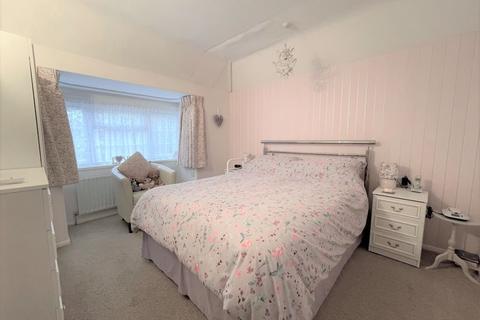 61 Combe Road, Godalming, GU7 3SL